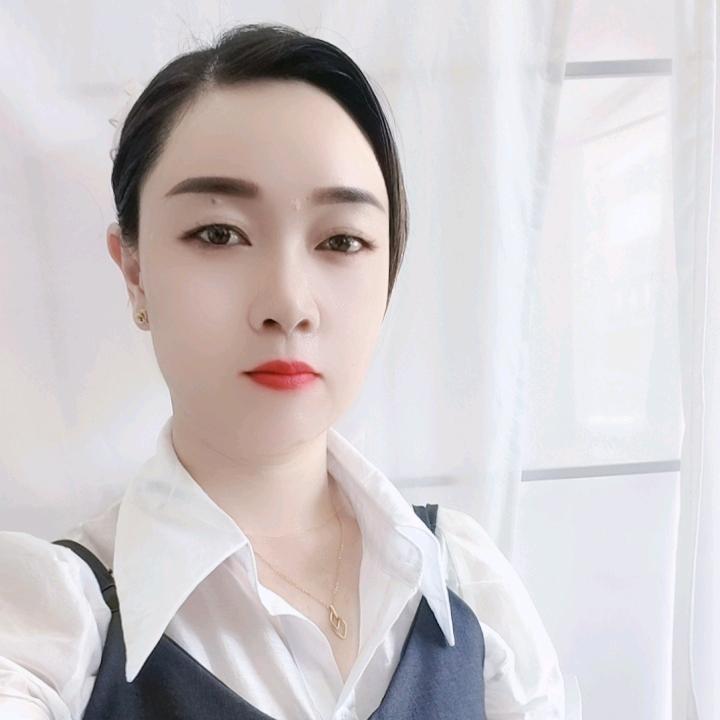 瑞菁新城广场店瑶瑶