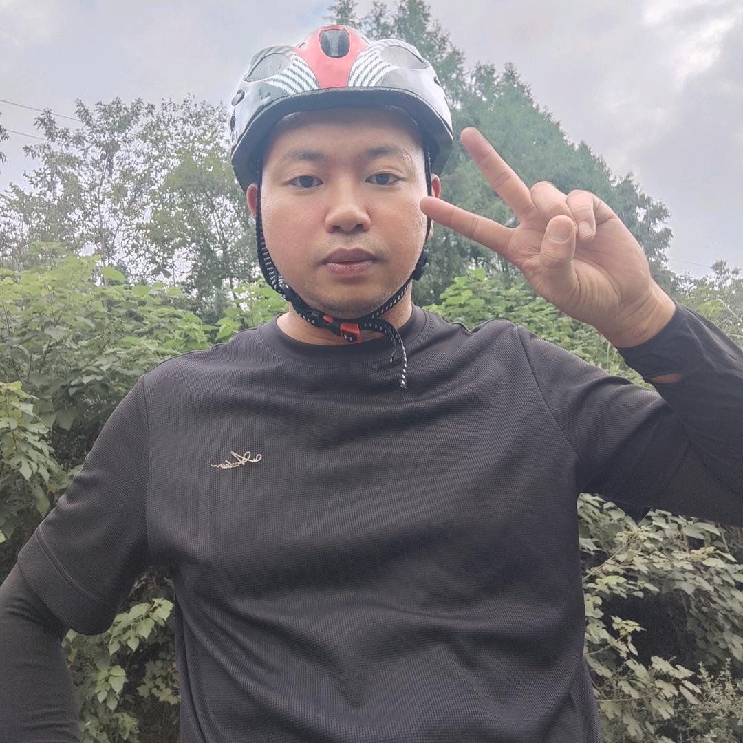 小明 爱骑行