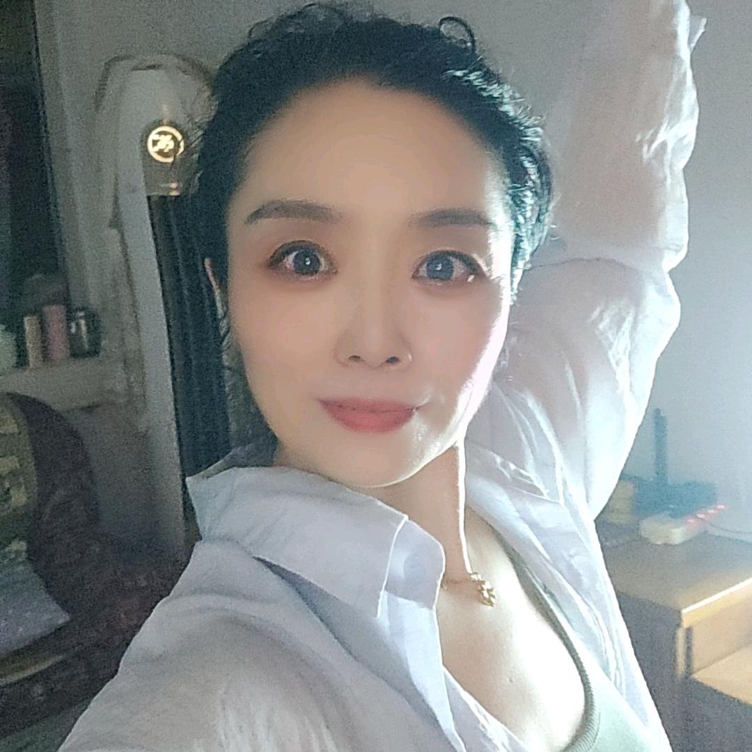 涵涵（12月6号晚上19：30开启首播