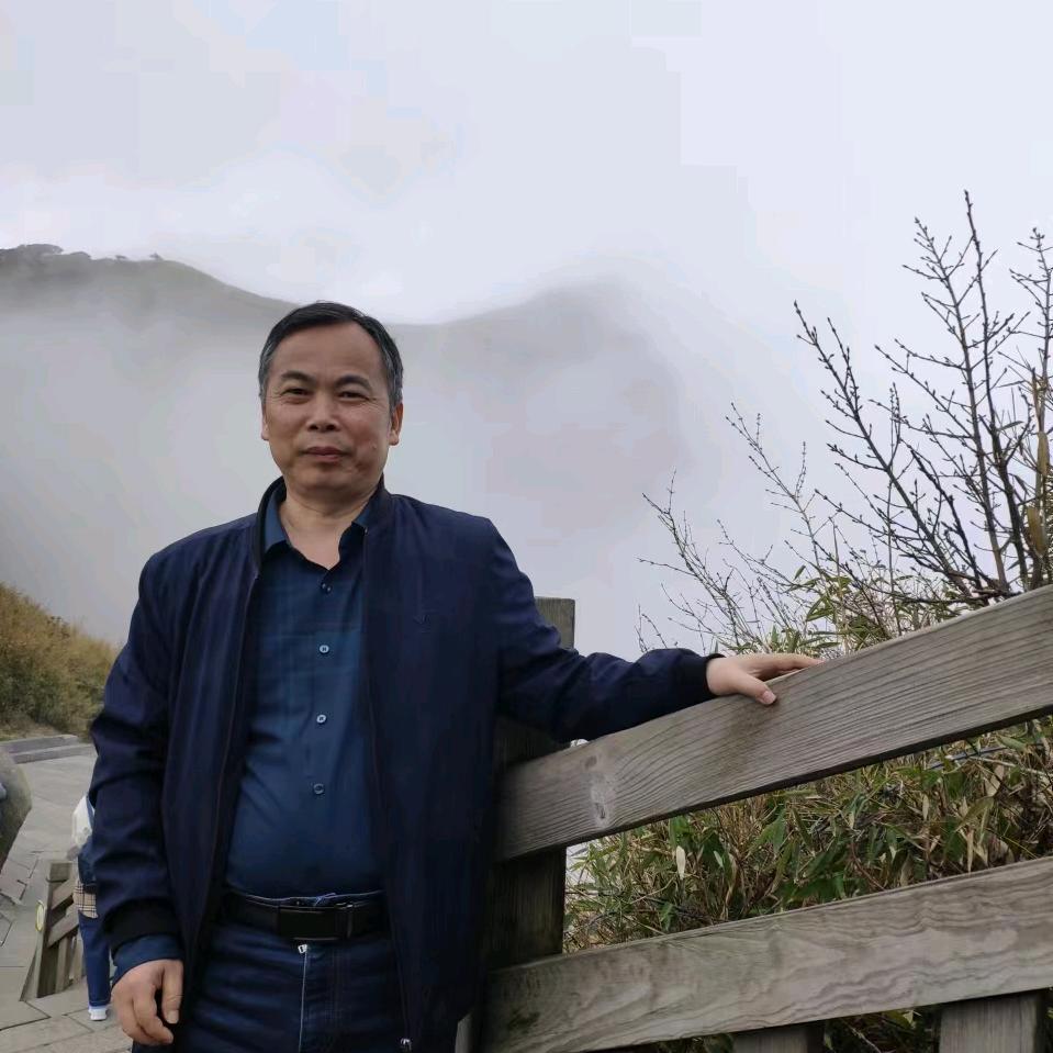 爱乒耕墨打太极