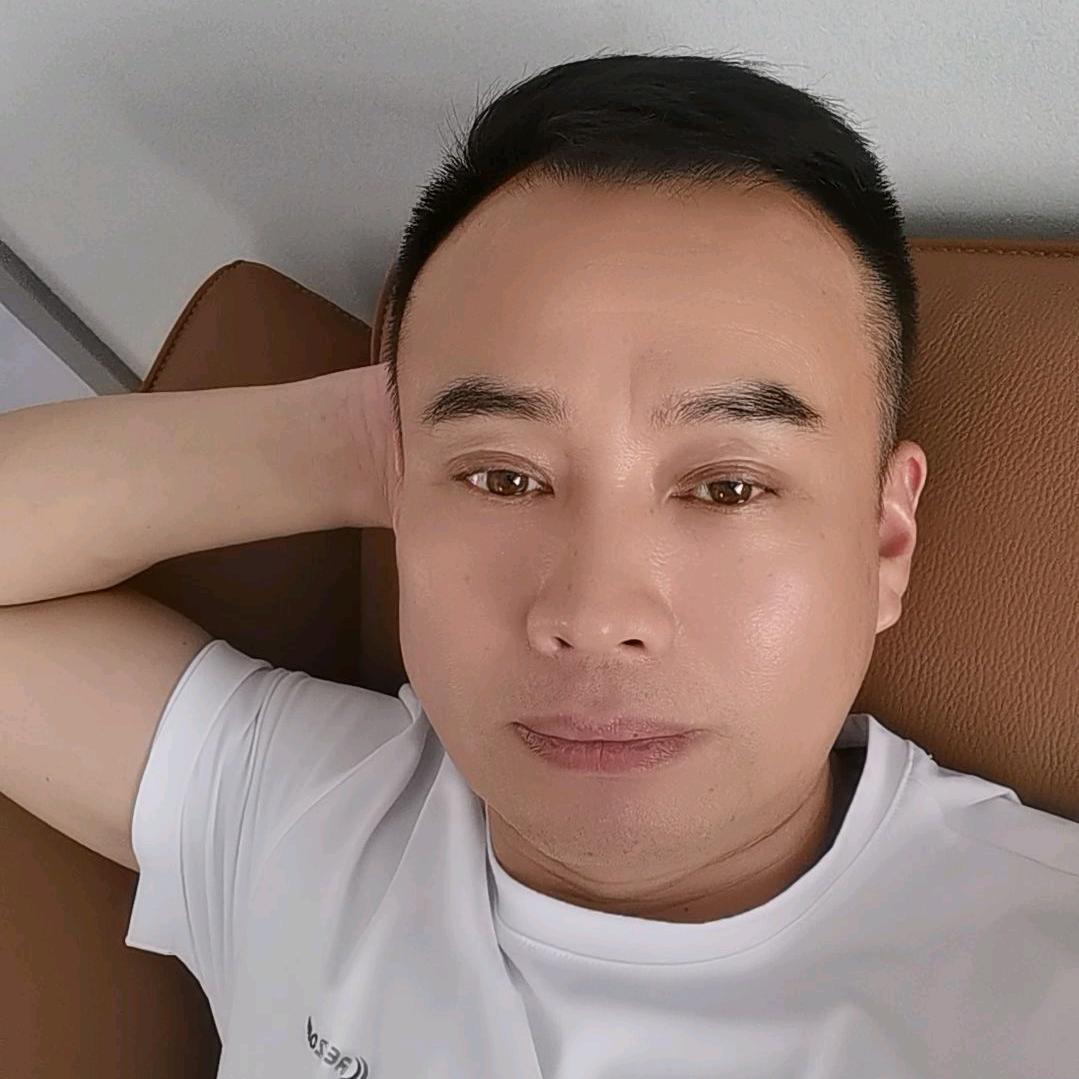 仁怀艾格美家实木家具陈哥