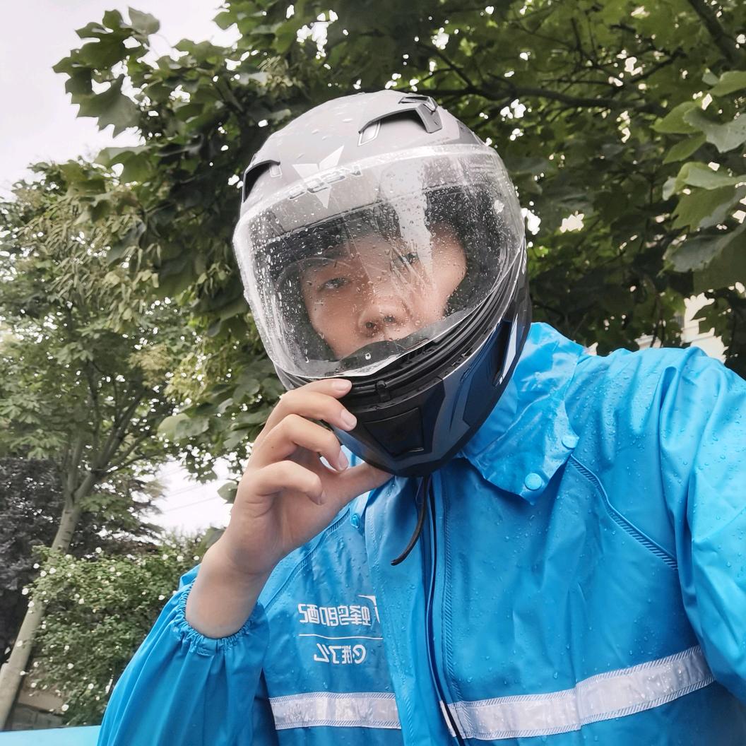 外卖小哥张俊超