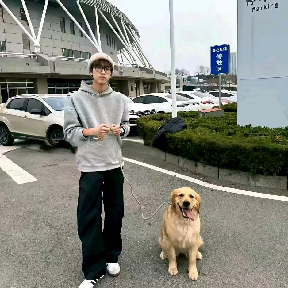 噜啦噜啦咧