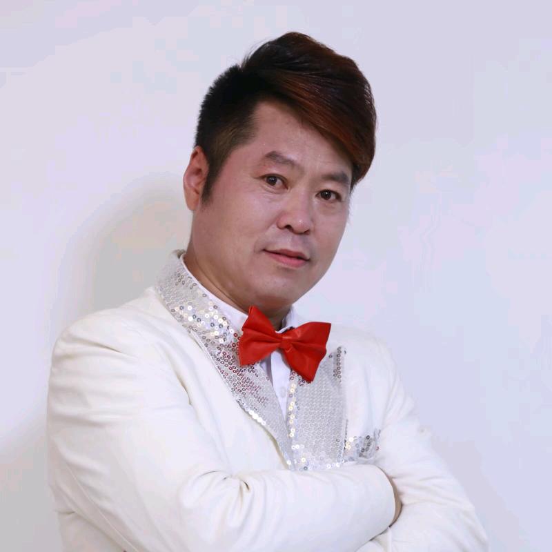 万心导演，音乐人