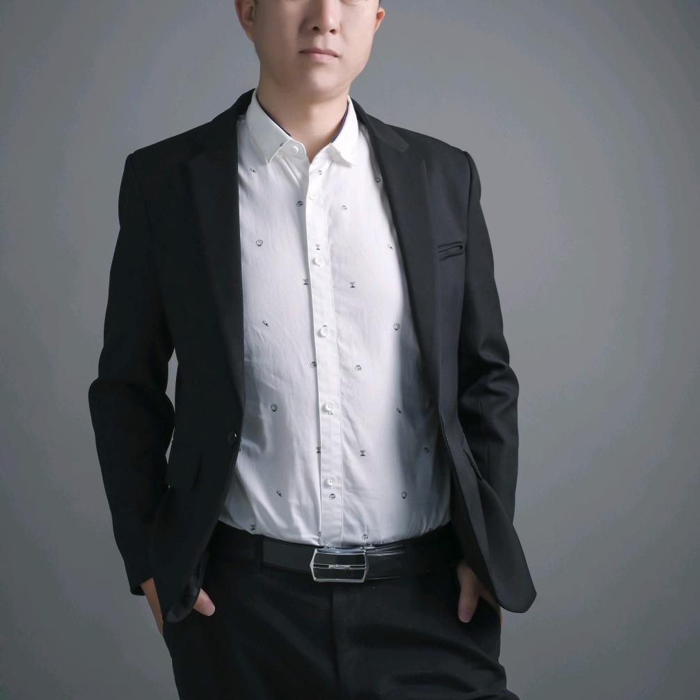 奔跑的野马@