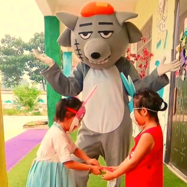 灰太狼和小兔子