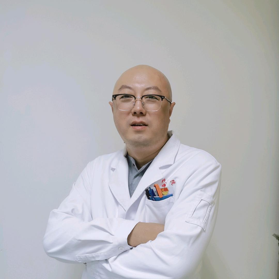 马韬运动关节副主任医师