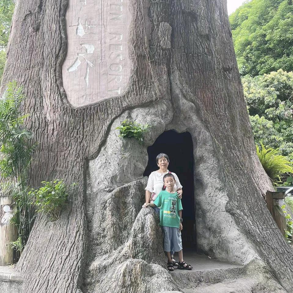 荣浩奶奶