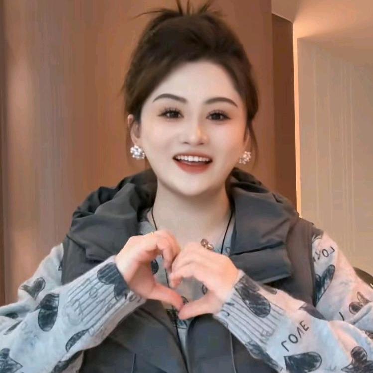 大码胖佳佳[穿搭分享]