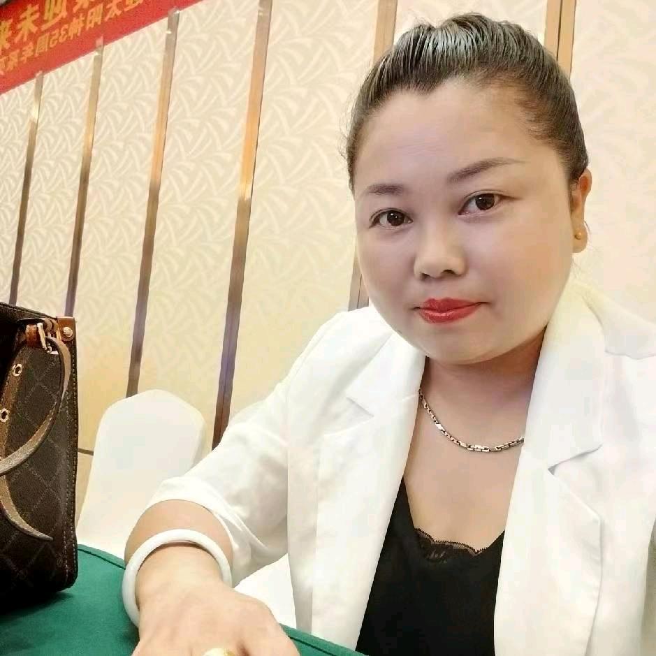 爱山歌十二峰脚下姑姑
