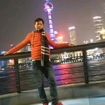 西北天边有片云