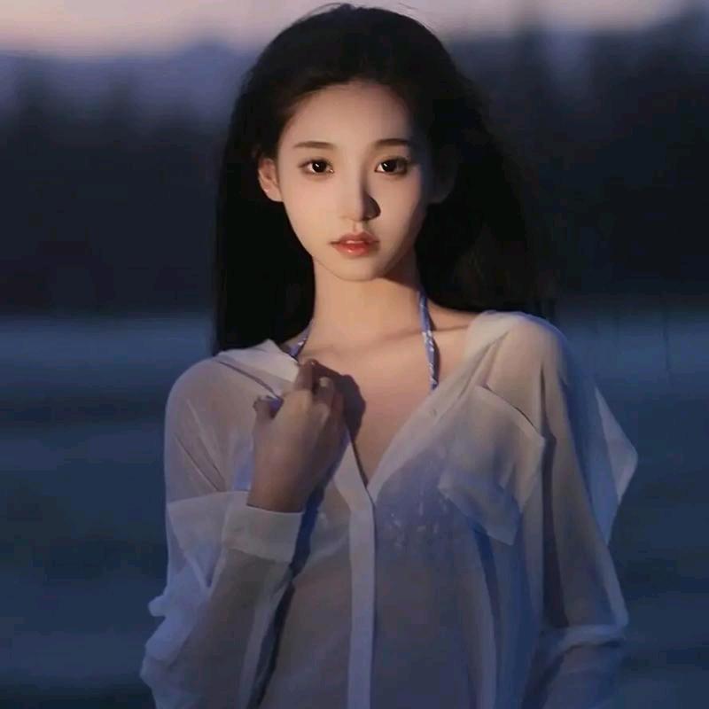 会采耳的 小姐姐