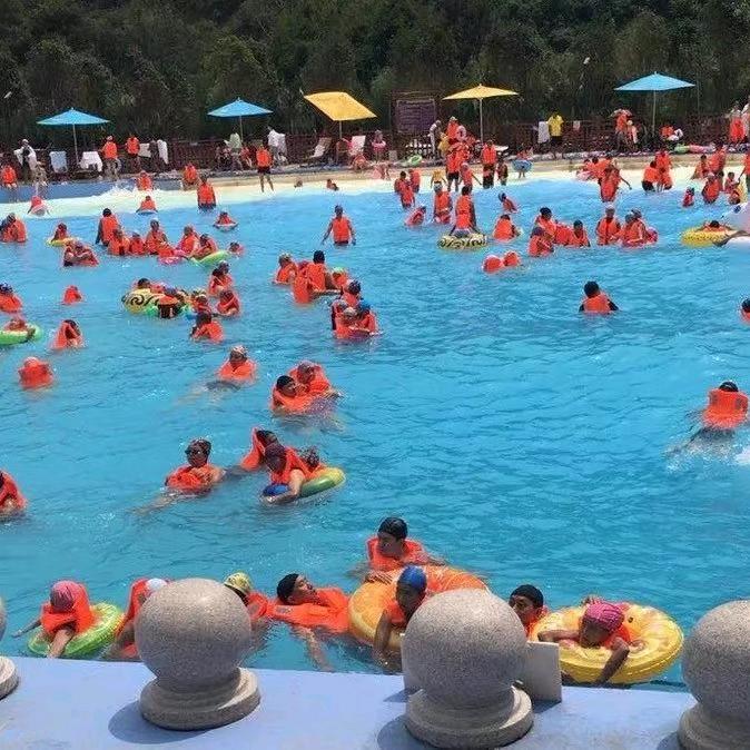 龙潭温泉小白