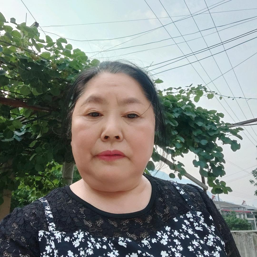 金姐：晚上八点20开播