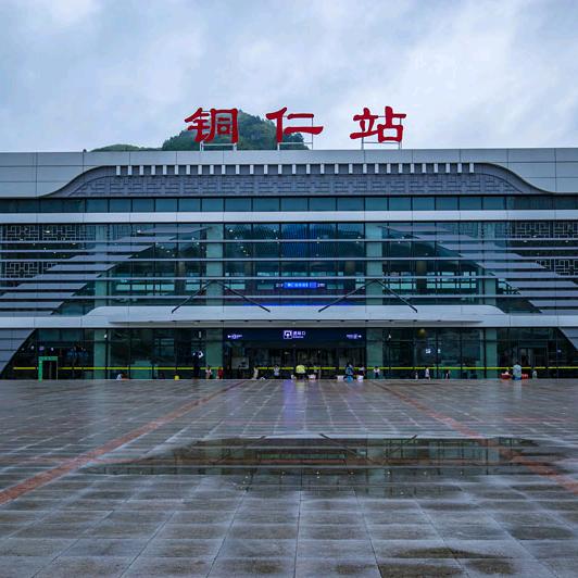 月是故乡明