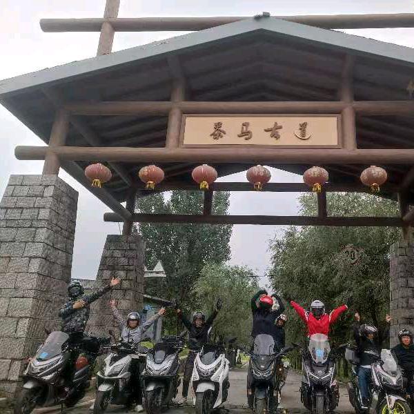 摩友荟王清杰