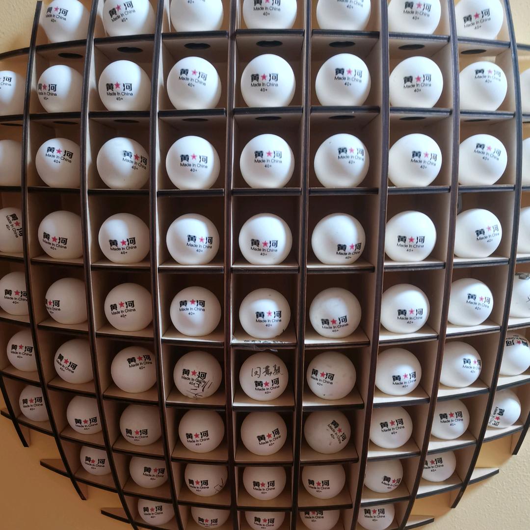 小木匠三哥（修乒乓球拍子）