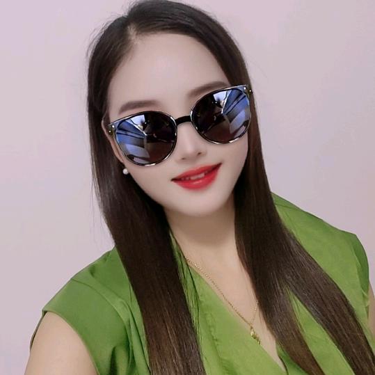 单身妈妈。