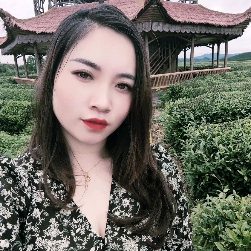 此女独Y无二