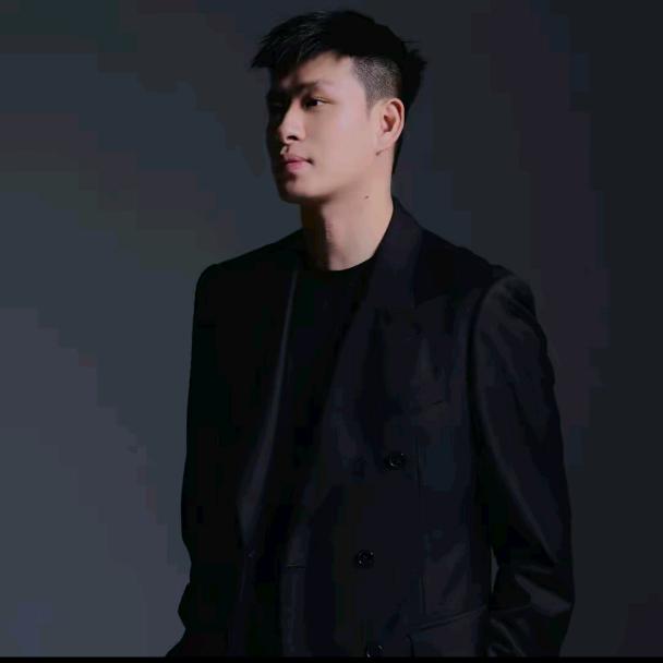 秦磊-楚楚穿搭分享