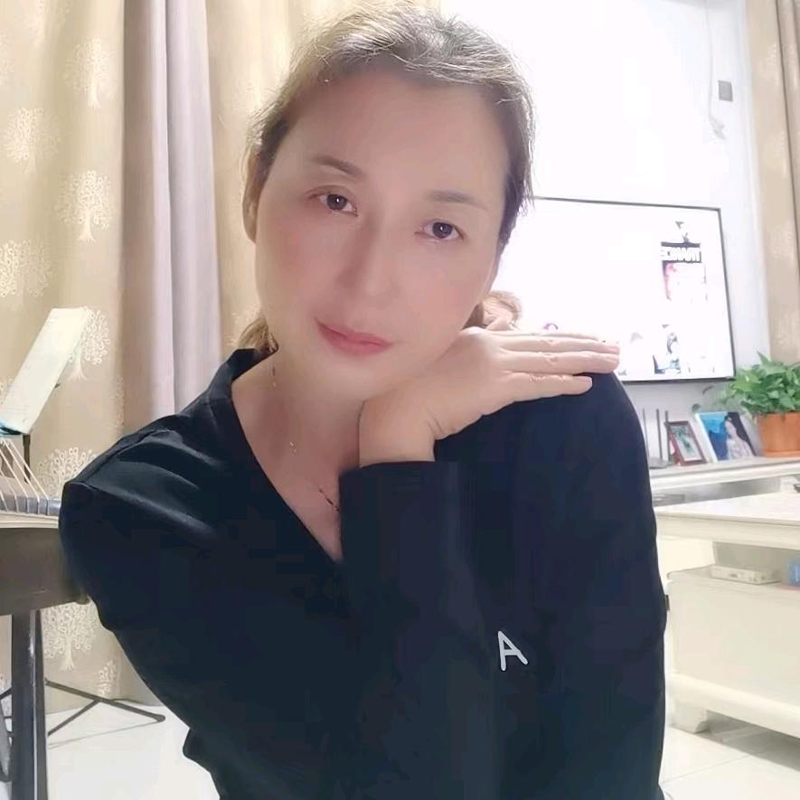 宝贝小妖早上9：30