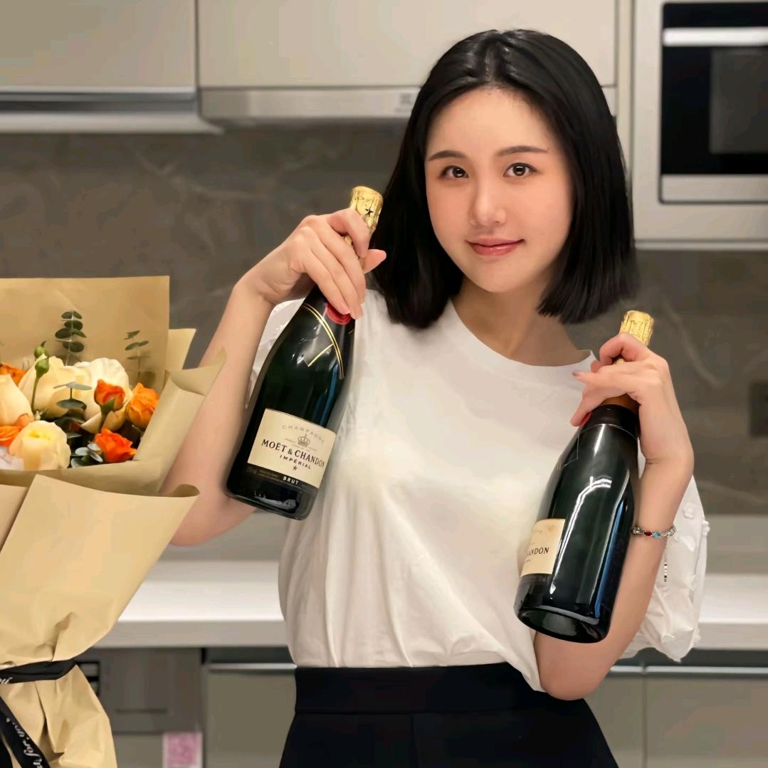 楚铃(勇敢自信)非本人