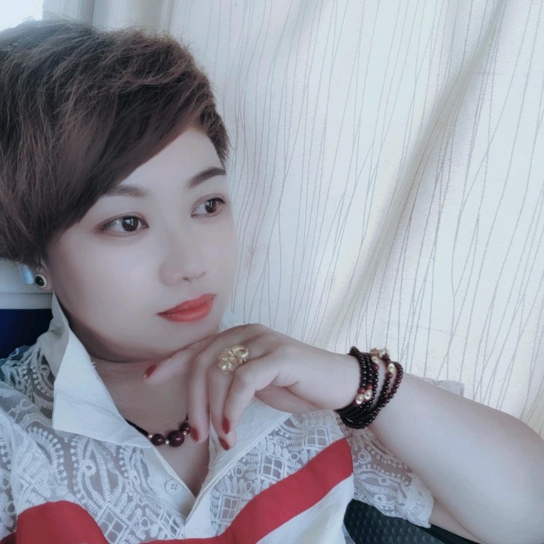 嘿嘿。我是开公交车的