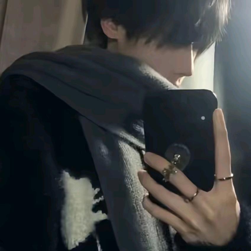 妙脆鲨ʕ•㉨•ʔ(づ￣ ³￣)づ