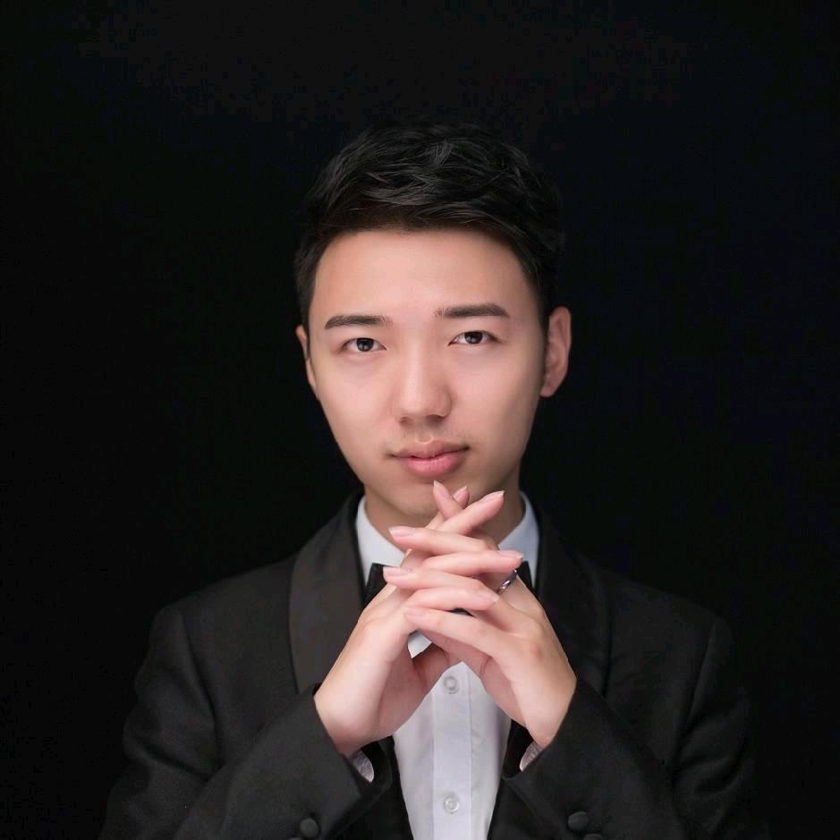 一家会卖车🉐贴膜店