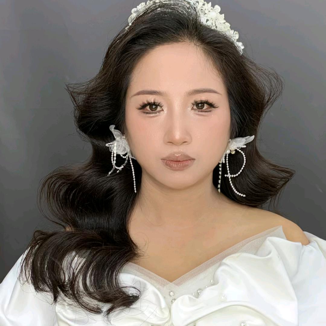 联妆美业彩妆