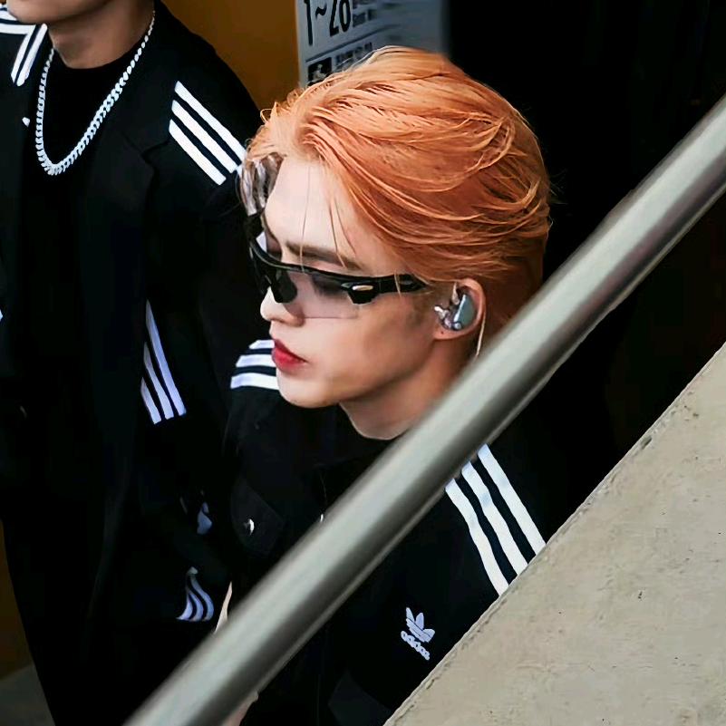 大炮装粪轰谁谁愣