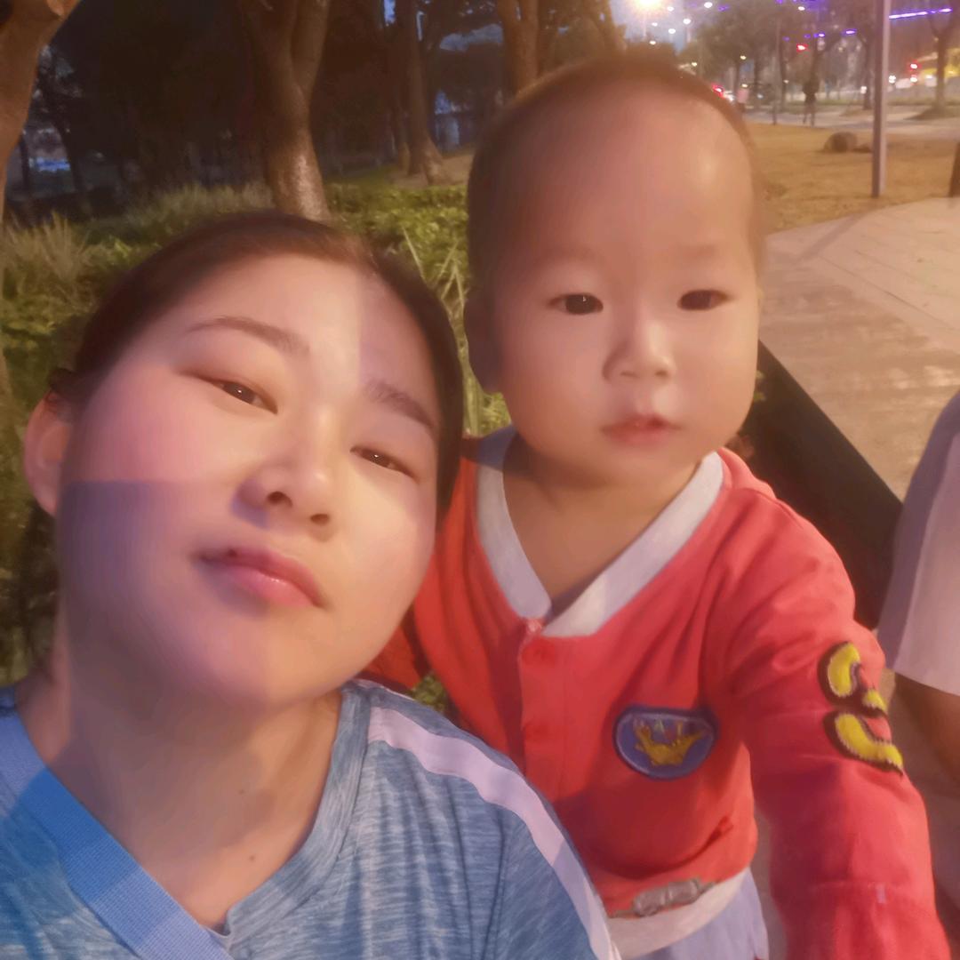 是静静呀💅💅