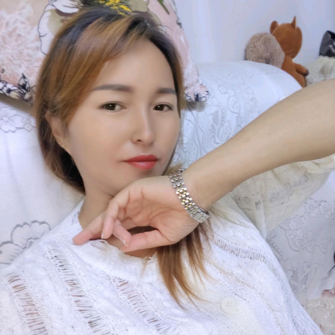 女人无情便是王。