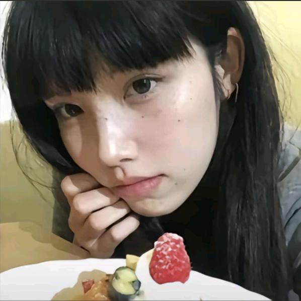 酷炫狂拽吊炸天的美少女.