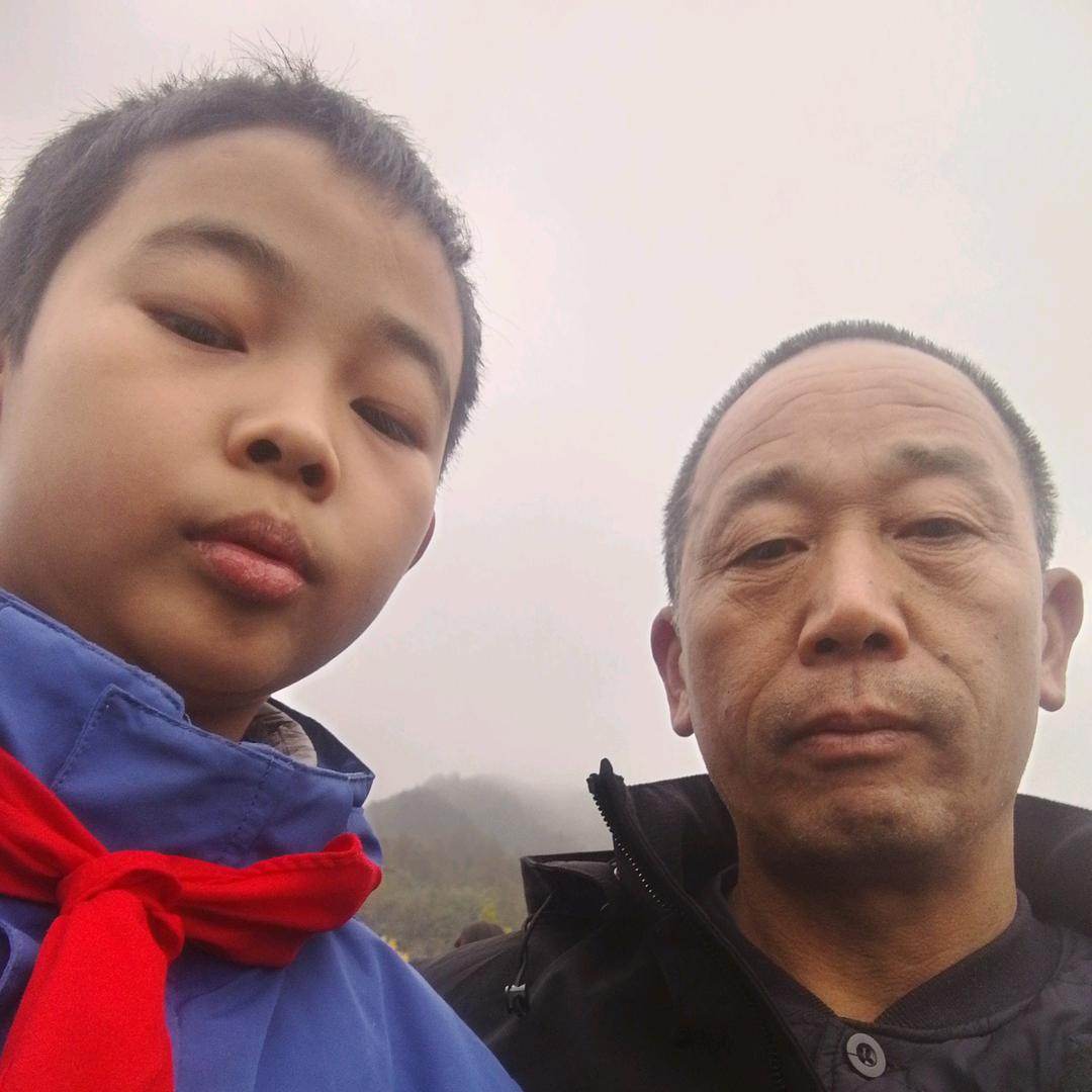 伤感老兵哥（李玉忠）