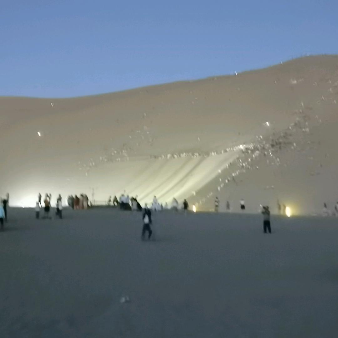 霞雪山