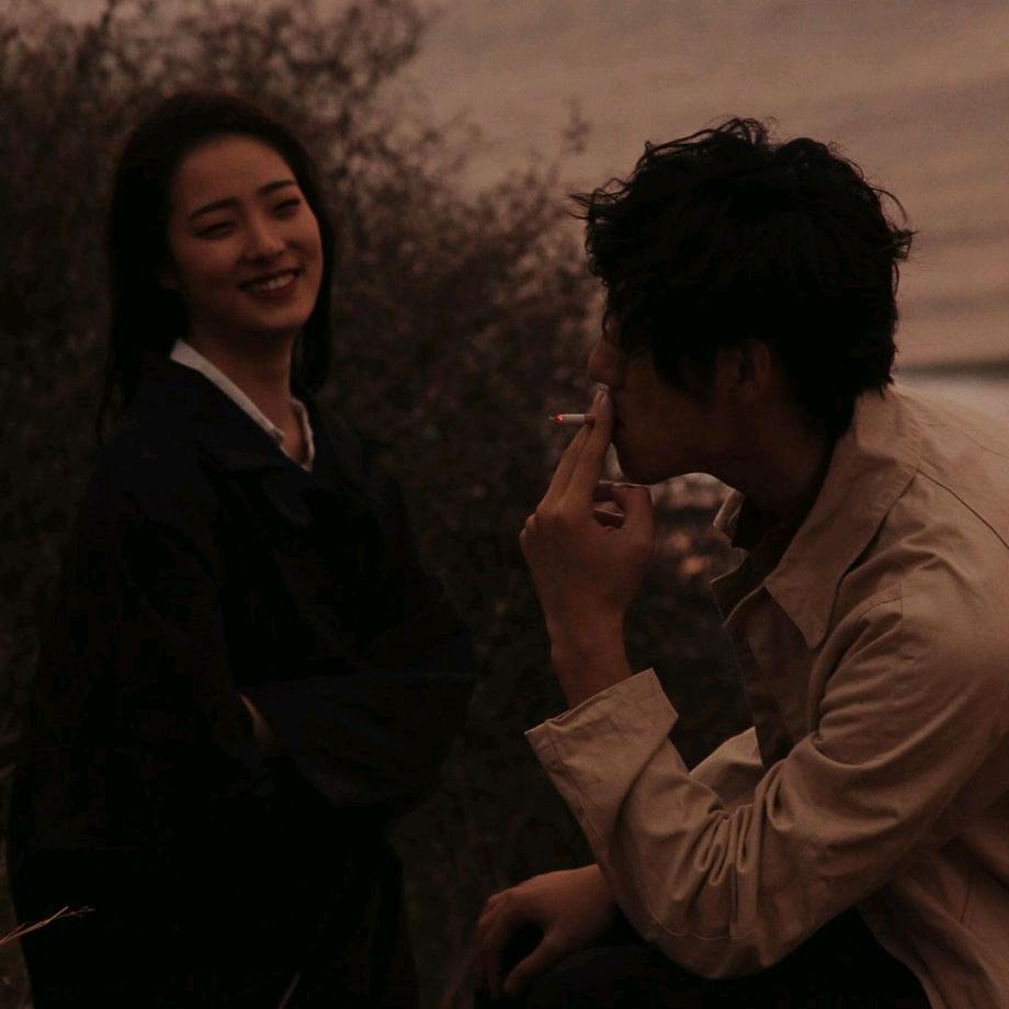 满山猴子撅起腚