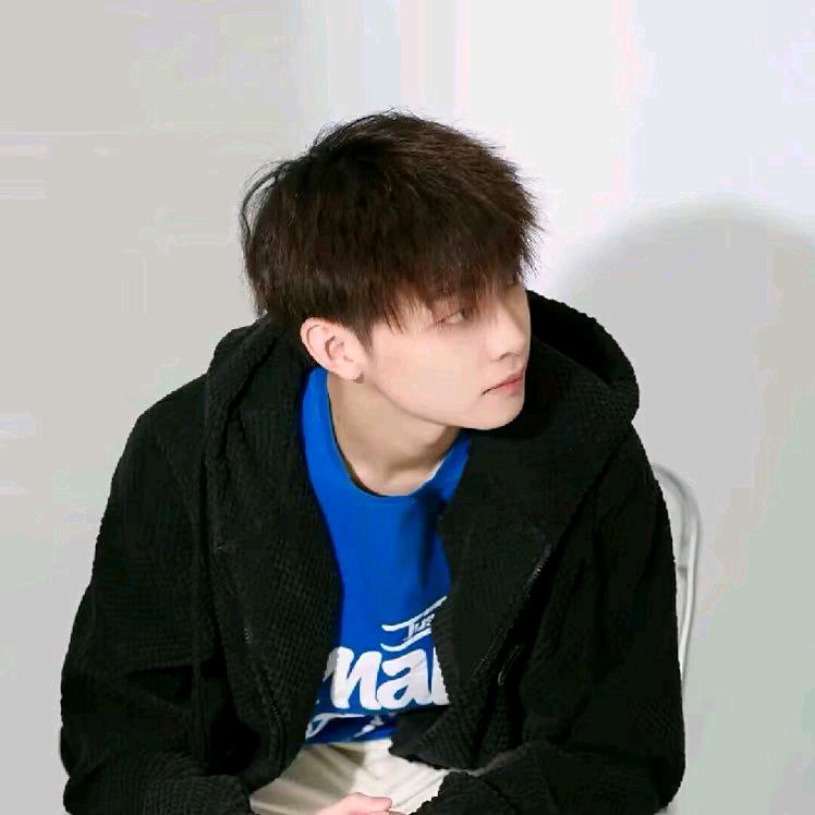 酷二狗又帅又温柔