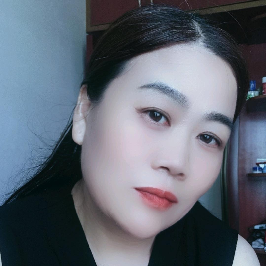 劲处逢生的玫瑰🌹