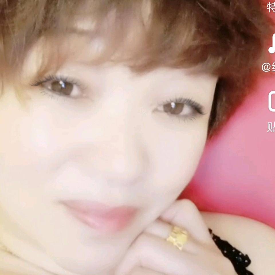 许美静，小名胖胖