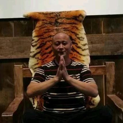水来卍