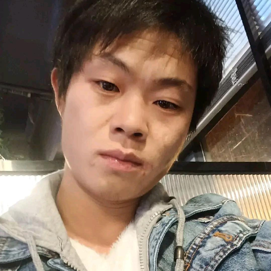 ( *´ェ`)つ≡≡≡愛愛愛)Д`)