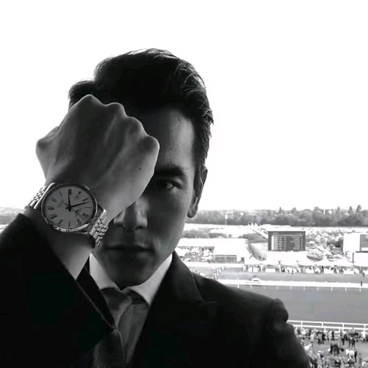 阿兩/、   🕊️