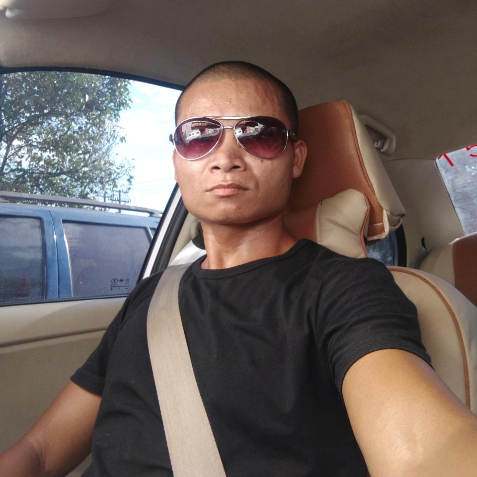 小旻哥（小号）开播号小明哥