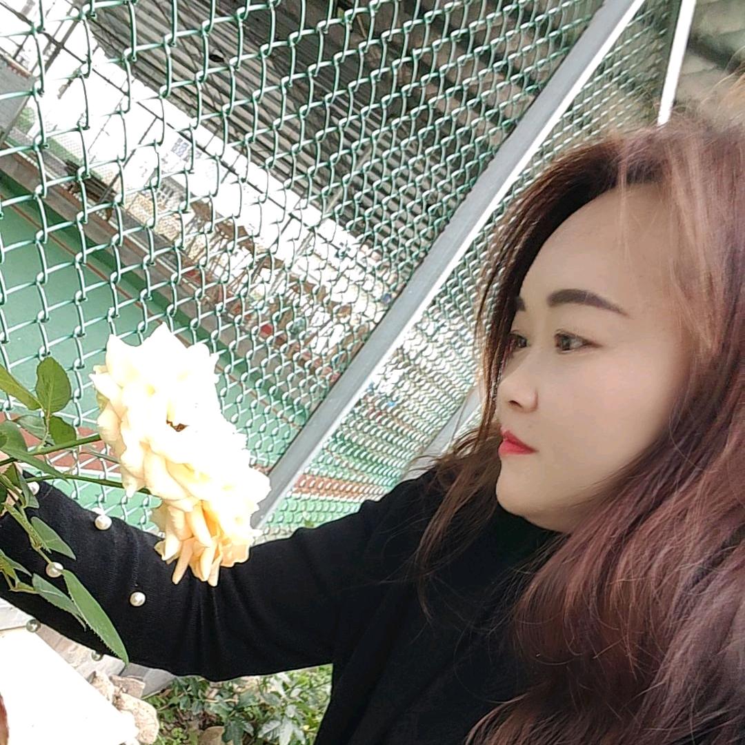 我觉得好累，笑笑就会好