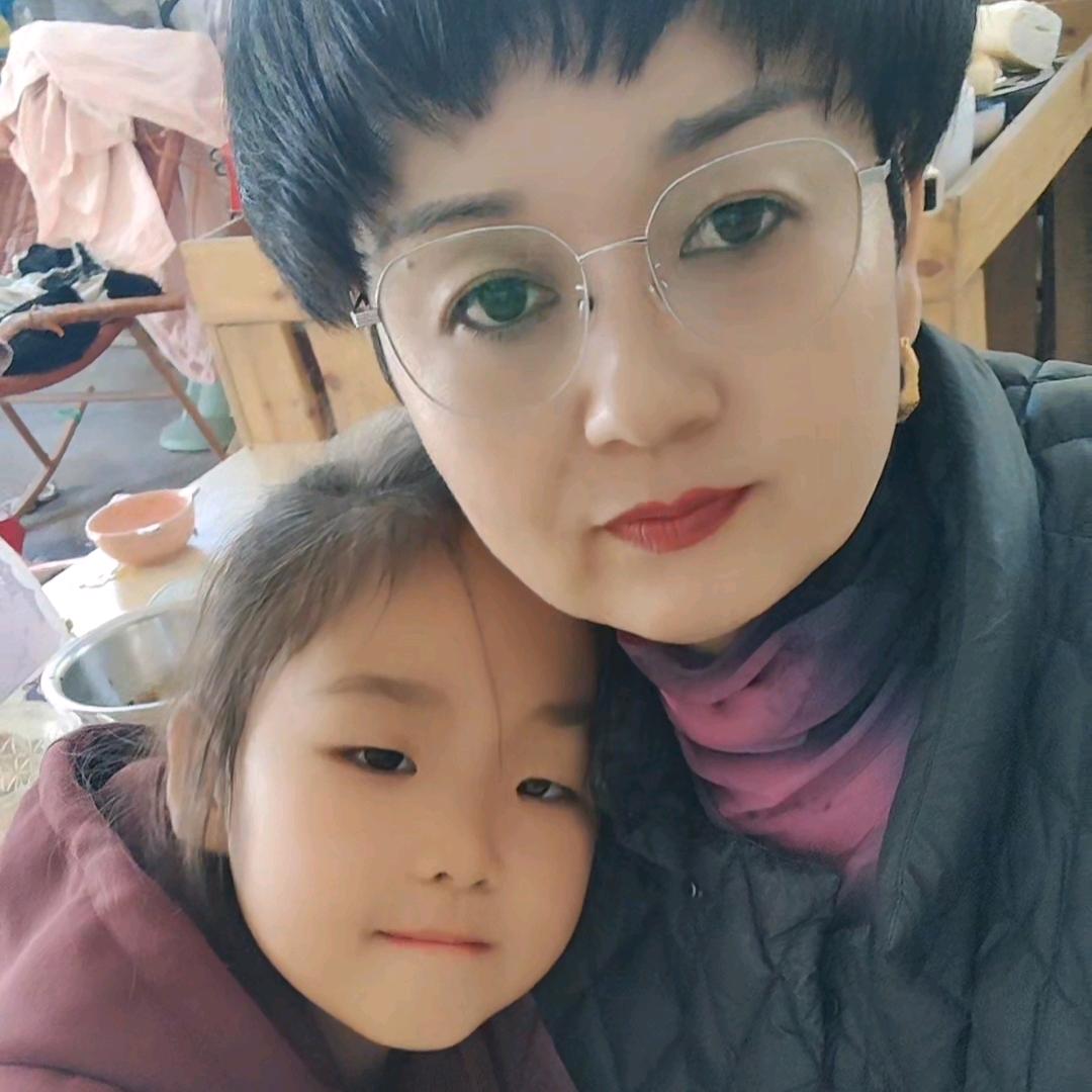 ✨两个小宝贝的姥姥。😃😃