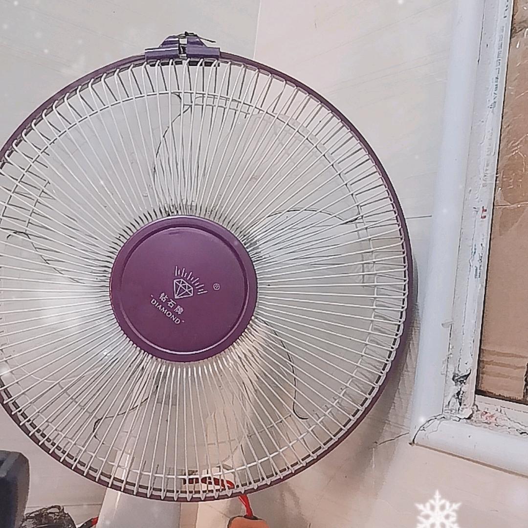有斤喜，，，，，W