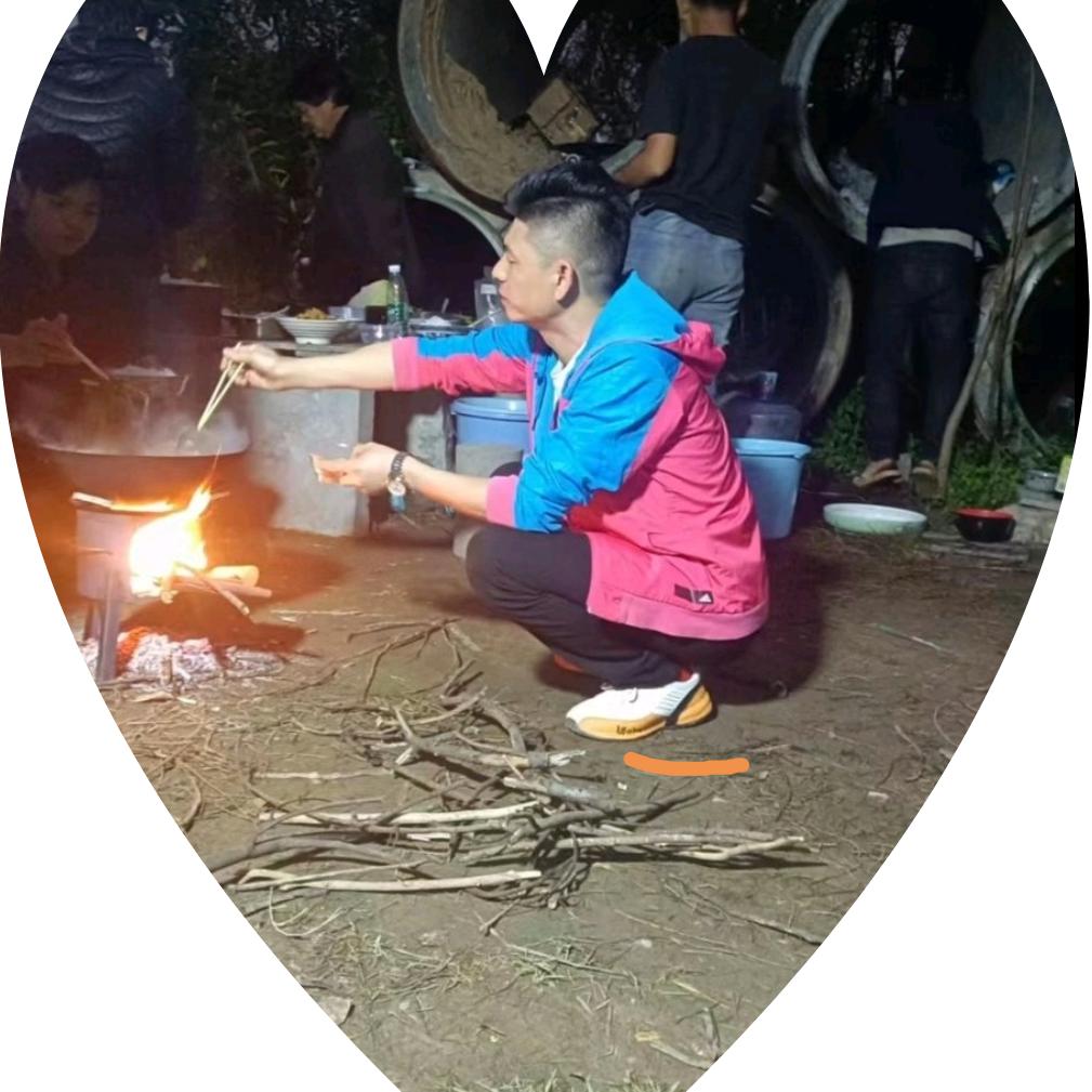 何家  公子