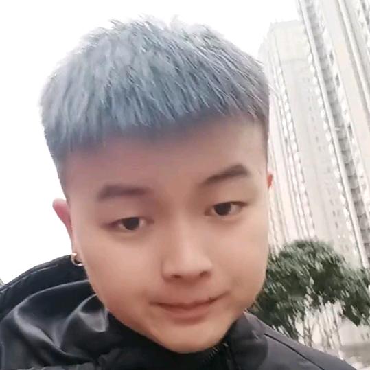 龙哥真帅