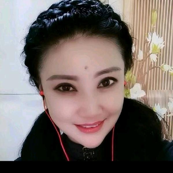 芸儿@